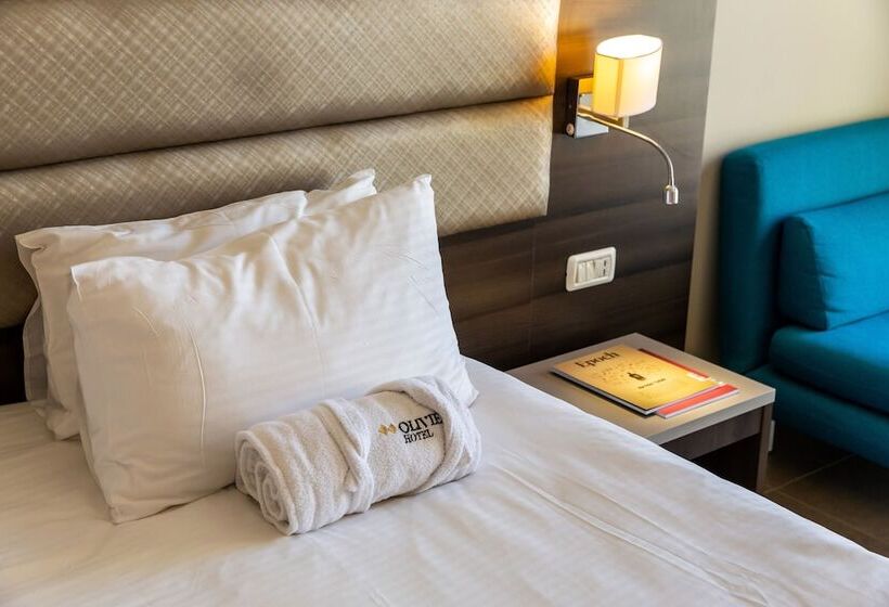 Quarto Deluxe Vista Cidade, Ramada Olivie Nazareth