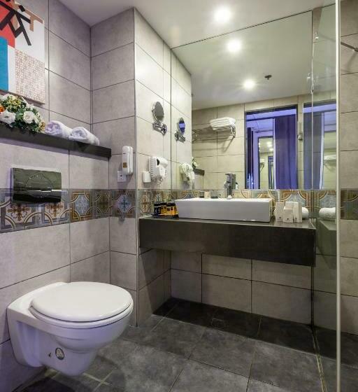 Quarto superior, Ramada Olivie Nazareth