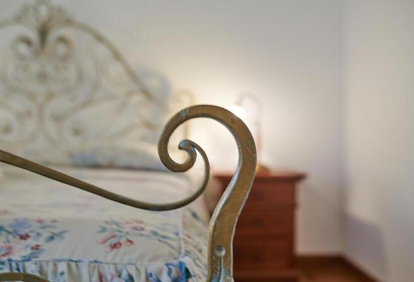 سوییت با چشم‌انداز باغ, B&b Villa Romano