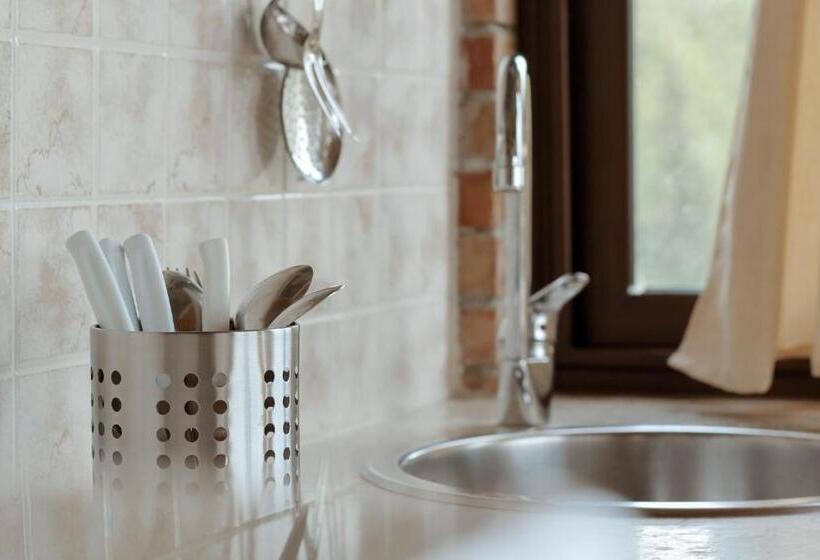 إستديو قياسى مطل على حمام السباحة, Country House L Aia   Wellness & Relax