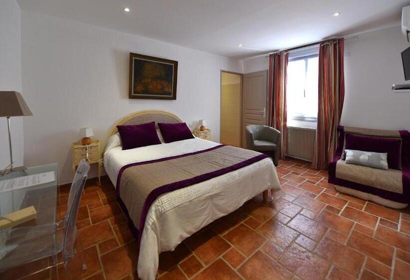 스탠다드 트리플 룸, Domaine De Foresta