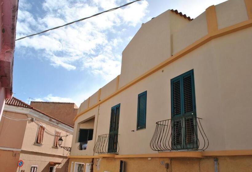 小型套房带阳台, Il Giardino Di Tatiana Rooms & Breakfast