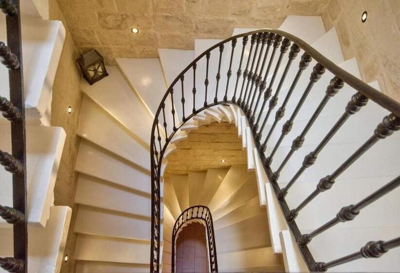 اتاق لوکس, Julesy S Bnb