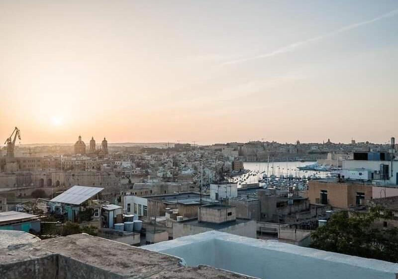 اتاق لوکس, Julesy S Bnb