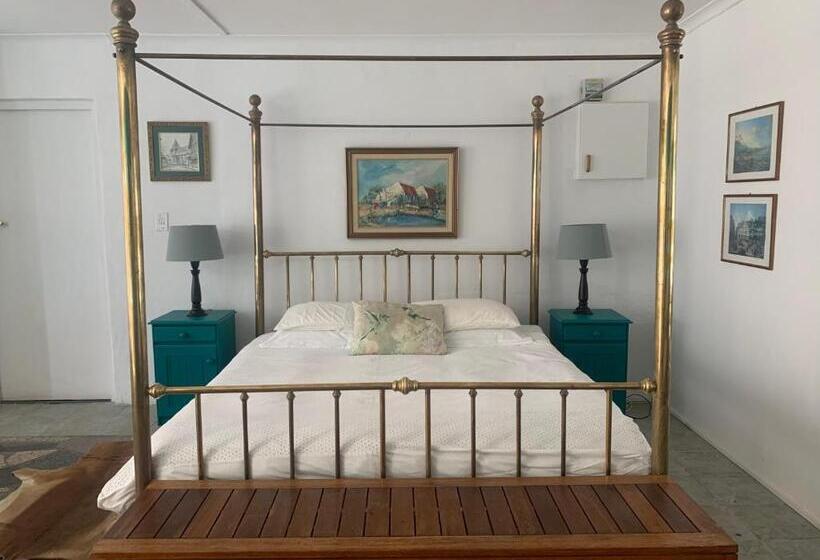 اتاق استاندارد با تخت بزرگ, The Little Hideaway Guesthouse