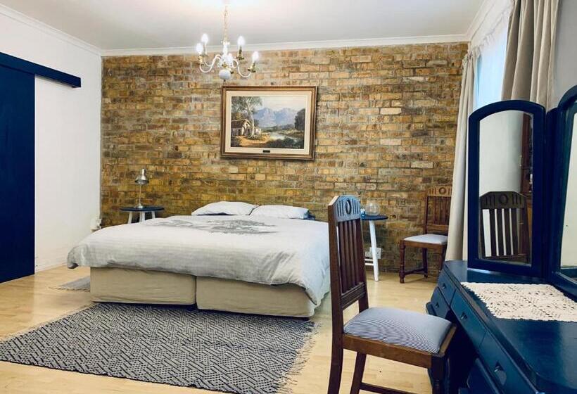 اتاق استاندارد, The Little Hideaway Guesthouse