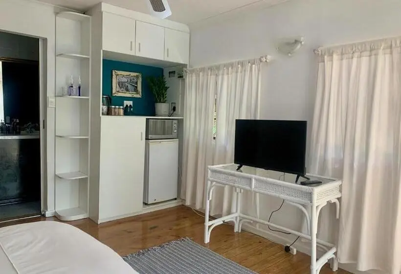 コンフォートルーム, The Little Hideaway Guesthouse