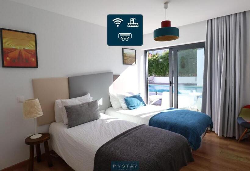 Номер Deluxe Вид на Бассейн, Mystay   Casa De Baco