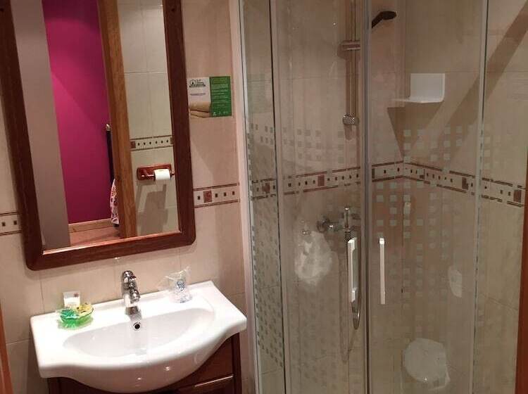 اتاق استاندارد سه نفره, Hosteria Villa De Castro