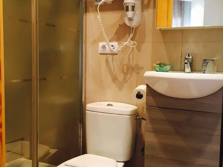 スタンダード４人部屋, Hosteria Villa De Castro