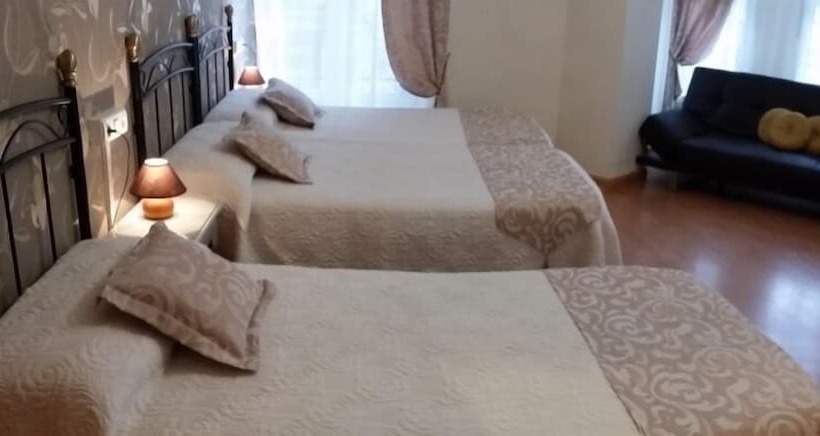 スタンダード４人部屋, Hosteria Villa De Castro
