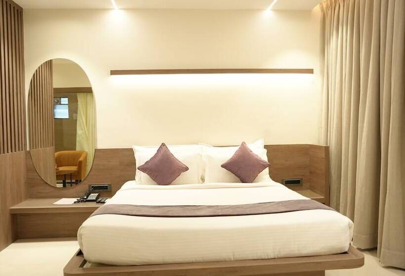 غرفة تنفيذية, Jivanta Shirdi