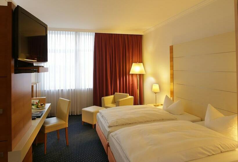 商务房间, La Strada