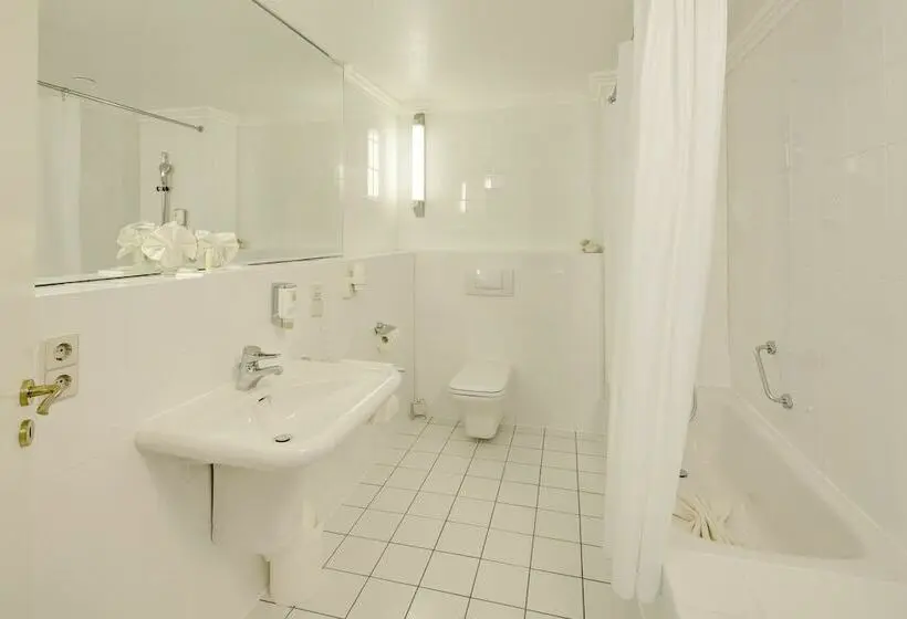 Standard-studio, La Strada