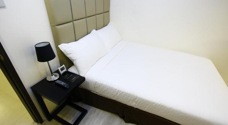 高级套房, La Strada