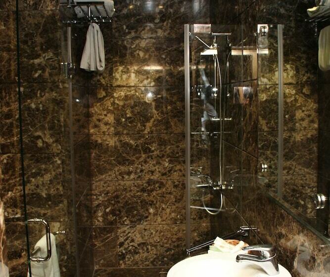 سوییت اجرایی, Lahoya Verdun