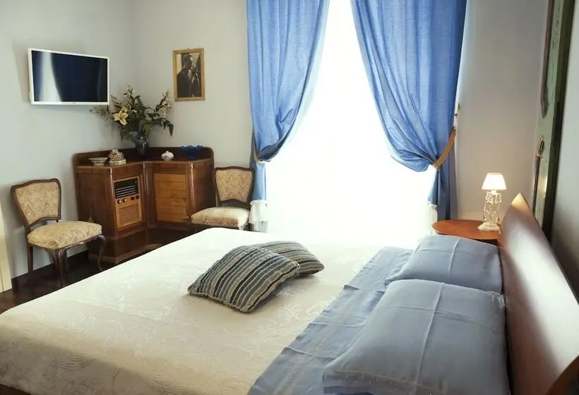 اتاق لوکس, Luxury B&b '700