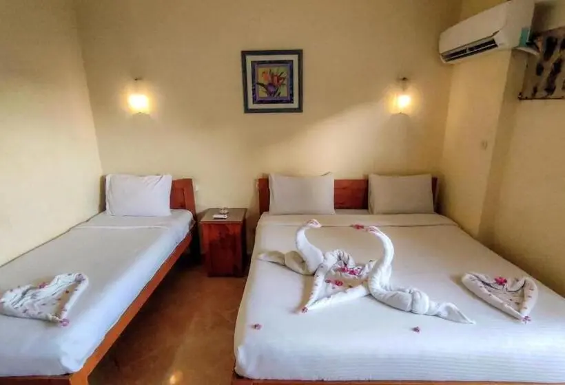 Triple Room Sea View, Golden Europe
