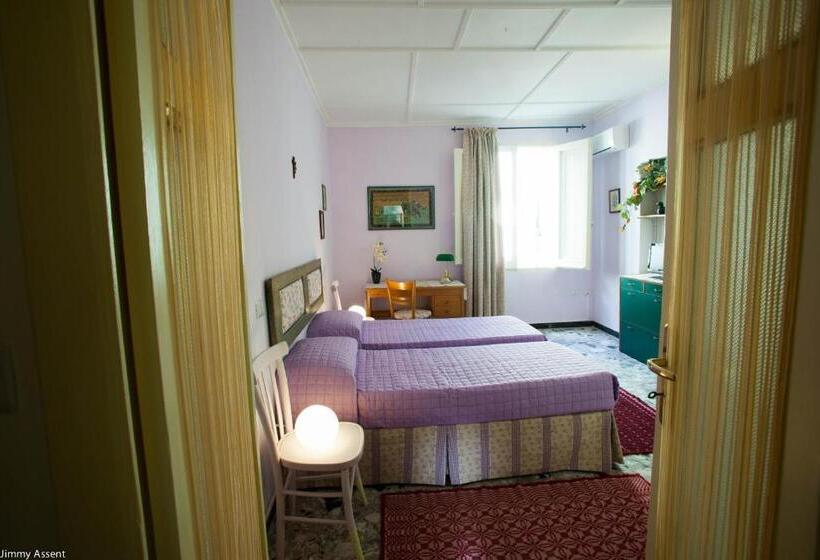 Standard room with outdoor bath, Sassari In