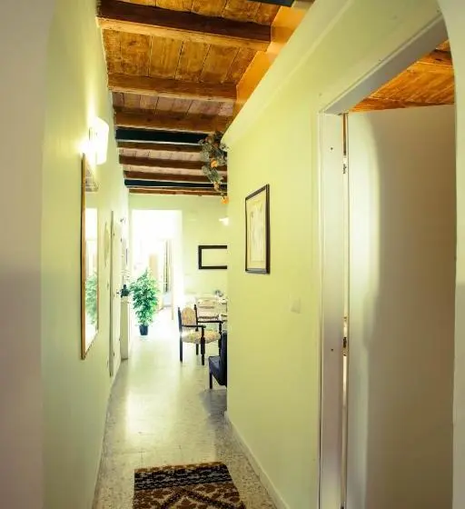 اتاق استاندارد با بالکن, Sassari In