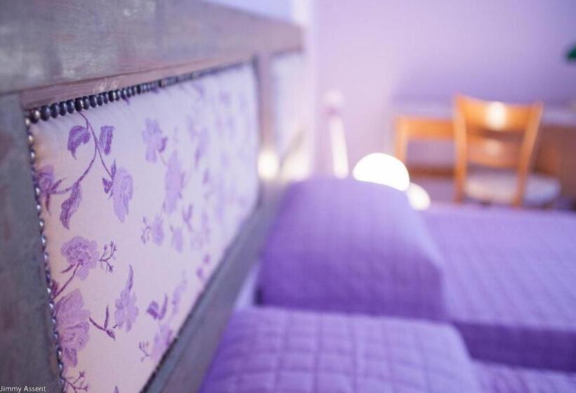 غرفة قياسية مع حمام خارجي, Sassari In