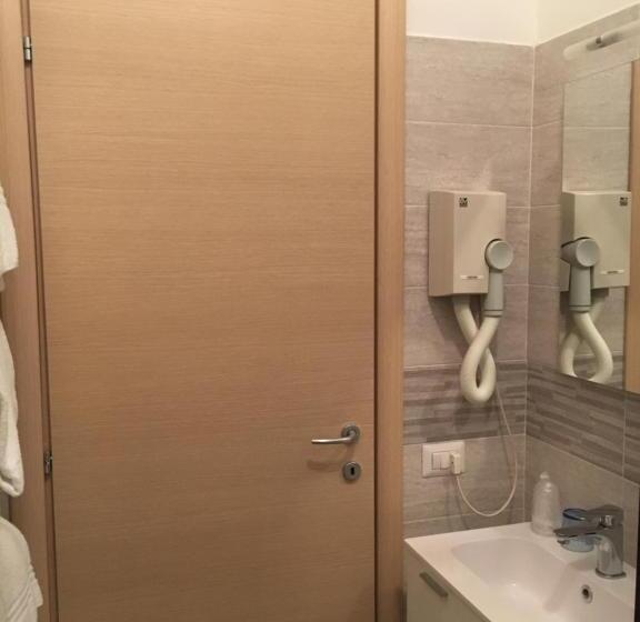 标准间, Antica Trattoria Dell'uva