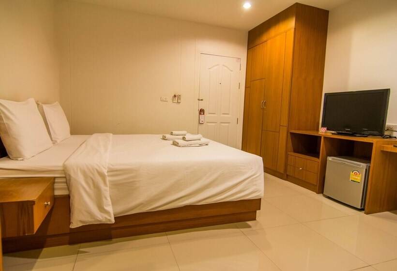 اتاق استاندارد, At Home At Udon