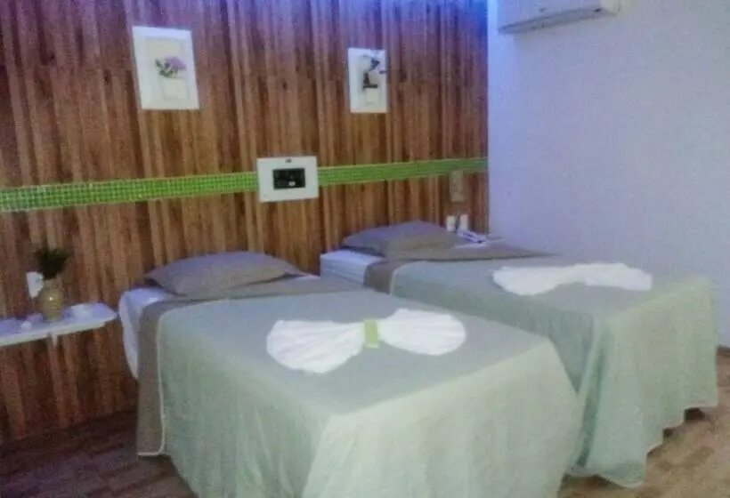 اتاق استاندارد, Cajuína City