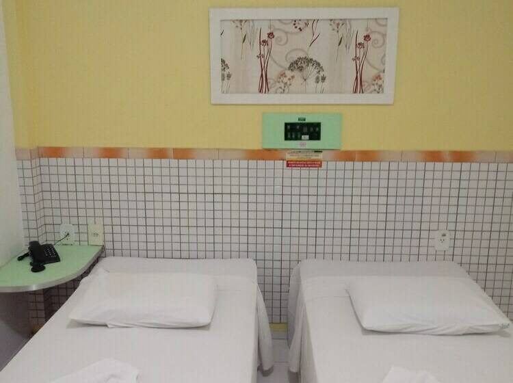 חדר סטנדרט, Cajuína City