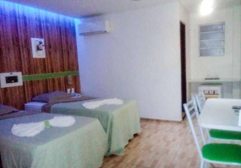 חדר סטנדרט לשלושה, Cajuína City