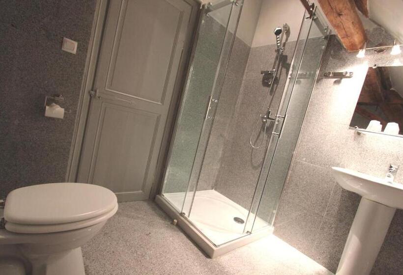 غرفة قياسية, Château D Island Vézelay