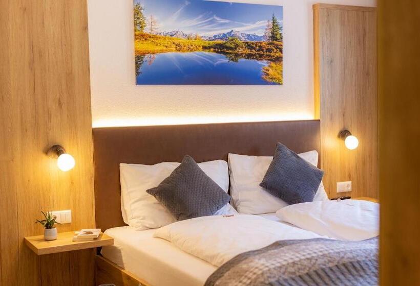 스탠다드 트리플 룸, Apart  Und Wellnesshotel Dachsteinresort