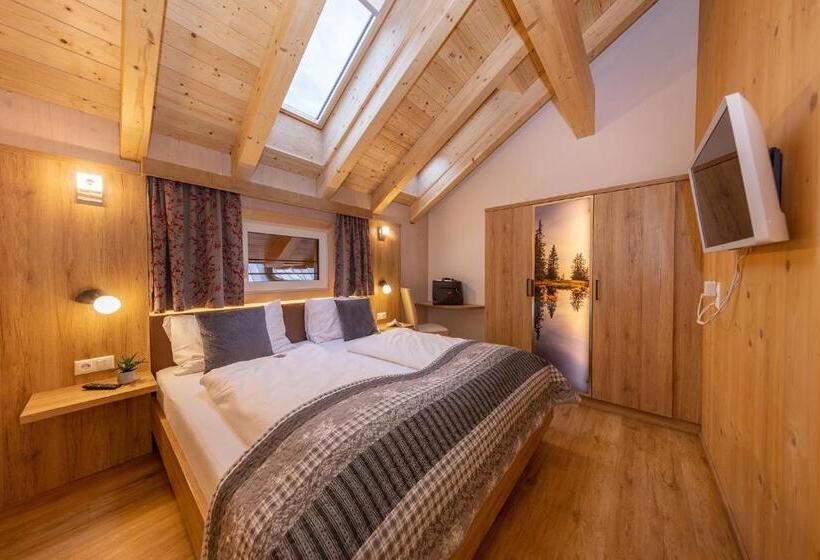 Апартаменты 3 Спальни, Apart Und Wellnesshotel Dachsteinresort