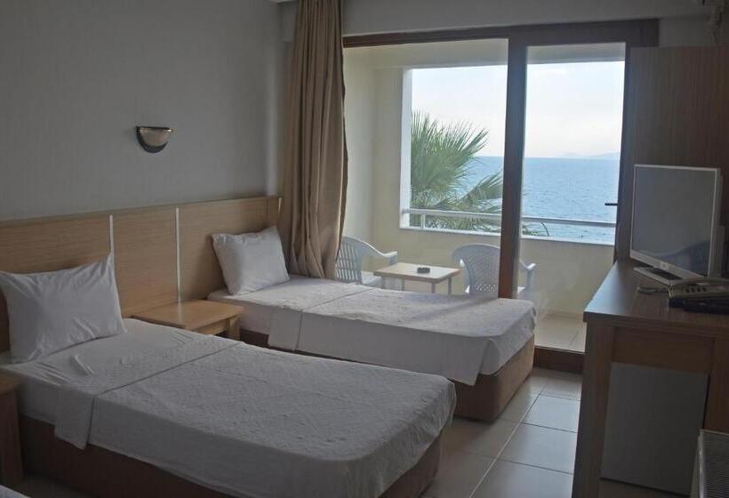 Triple Room Sea View, Dikelya