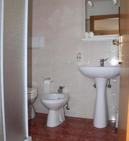 스탠다드 트리플 룸, Garnì Goccia D'oro