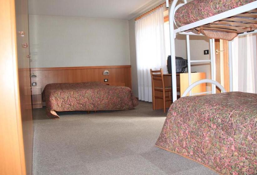 스탠다드 트리플 룸, Garnì Goccia D'oro