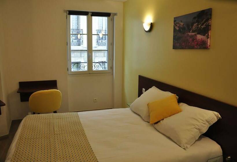 Superior Room, Massilia