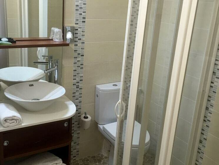 غرفة قياسية, Massilia