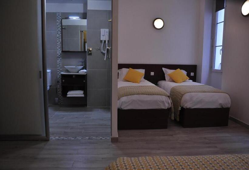 غرفة عائلية, Massilia