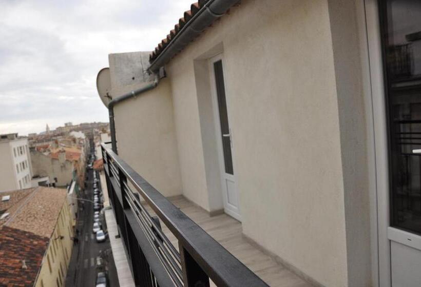 Трехместный Номер Deluxe, Massilia