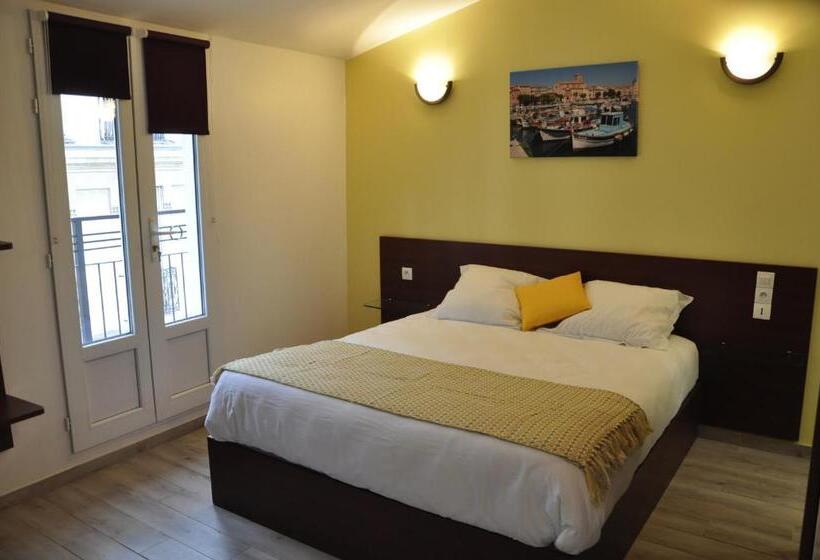 غرفة ديلوكس ثلاثية, Massilia