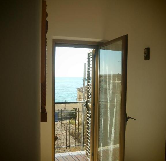 Pokój Standard, Pensione Cundari