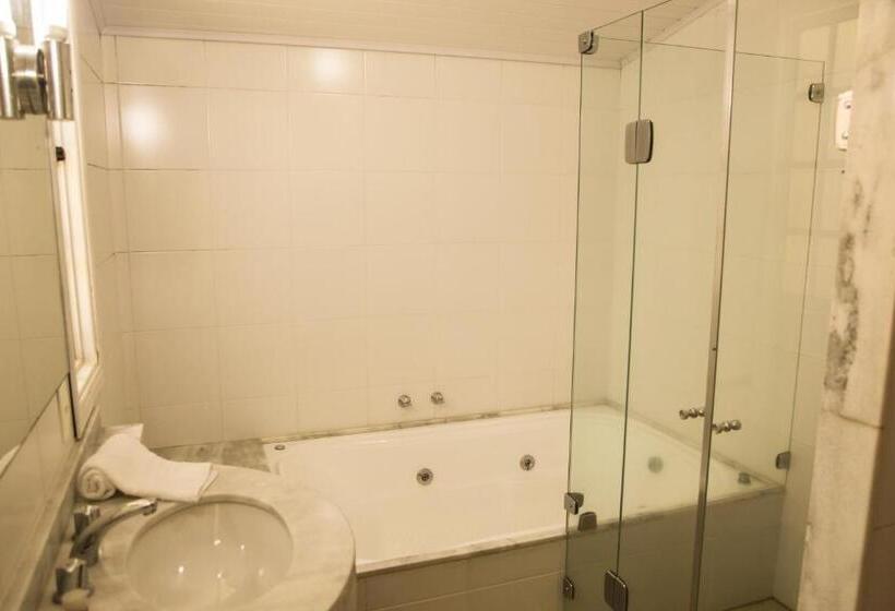 스위트, Pousada Quinta Da Jade