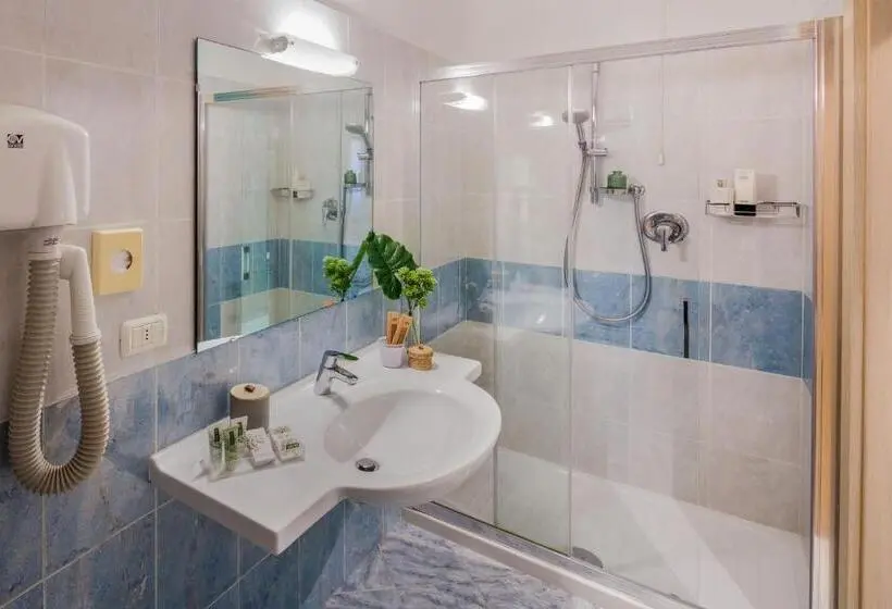 اتاق استاندارد سه نفره, Villa Ida Family Wellness