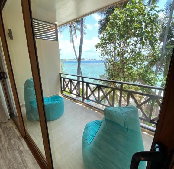 اتاق لوکس با چشمانداز دریا, Canopus Retreat Thulusdhoo