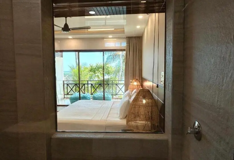 اتاق لوکس با چشم‌انداز دریا, Canopus Retreat Thulusdhoo
