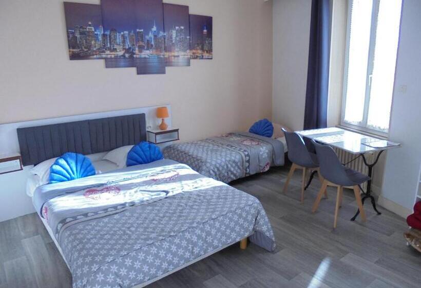 חדר משפחתי, De La Gare