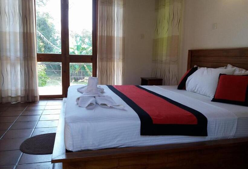 Delüks Oda, Hantara Udawalawa