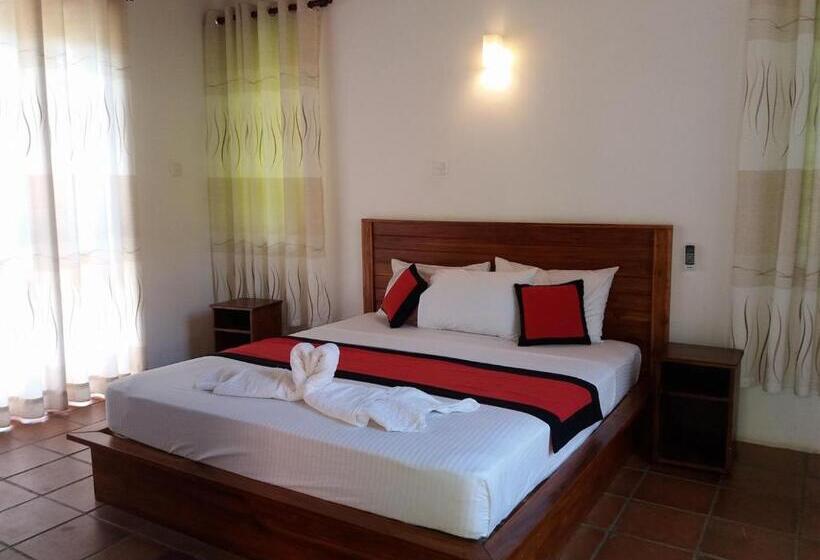 Delüks Oda, Hantara Udawalawa