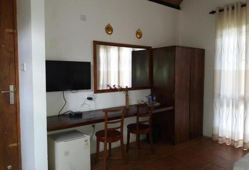 Delüks Aile Odası, Hantara Udawalawa